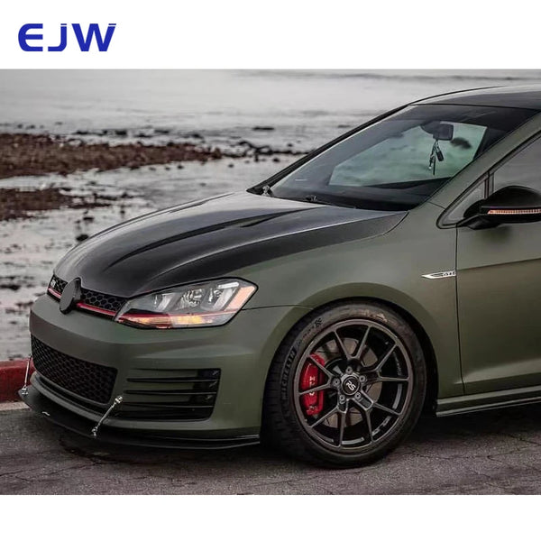Capot moteur carbone Volkswagen Golf 7/7.5 2014-2019 — vue 3