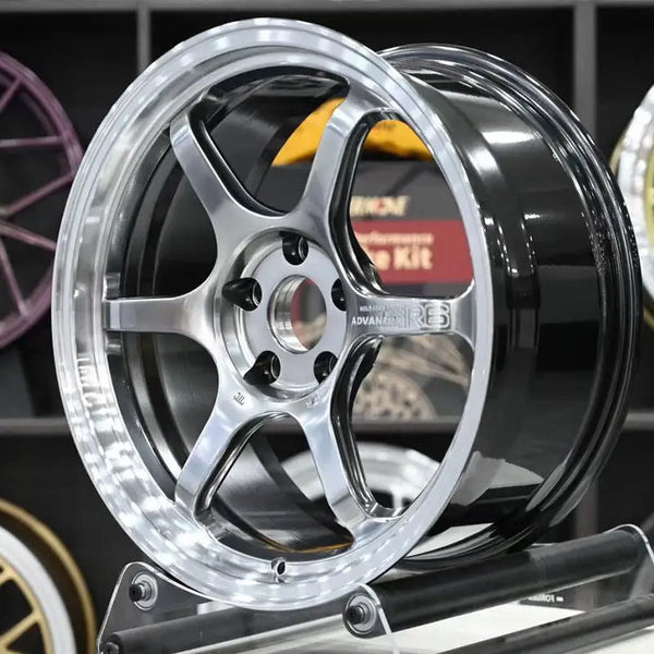 Jantes forgées GT Advan Racing R6 rouge ou bleu, multi-entraxe