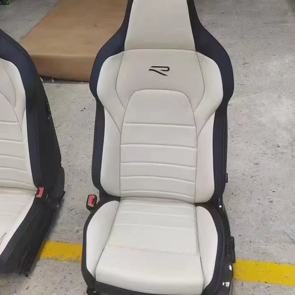 Sièges baquets carbone motif Pepita pour Golf GTI et R