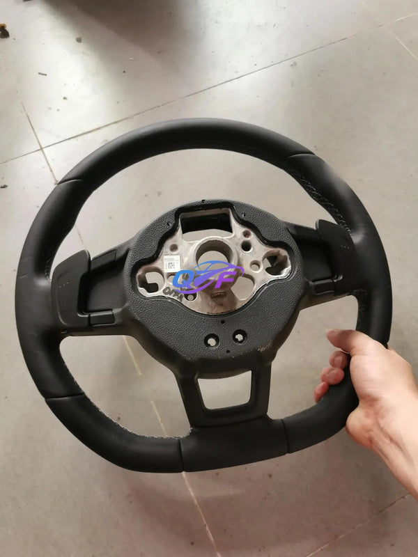 Volant Fibre de Carbone – Volkswagen, Golf, Polo