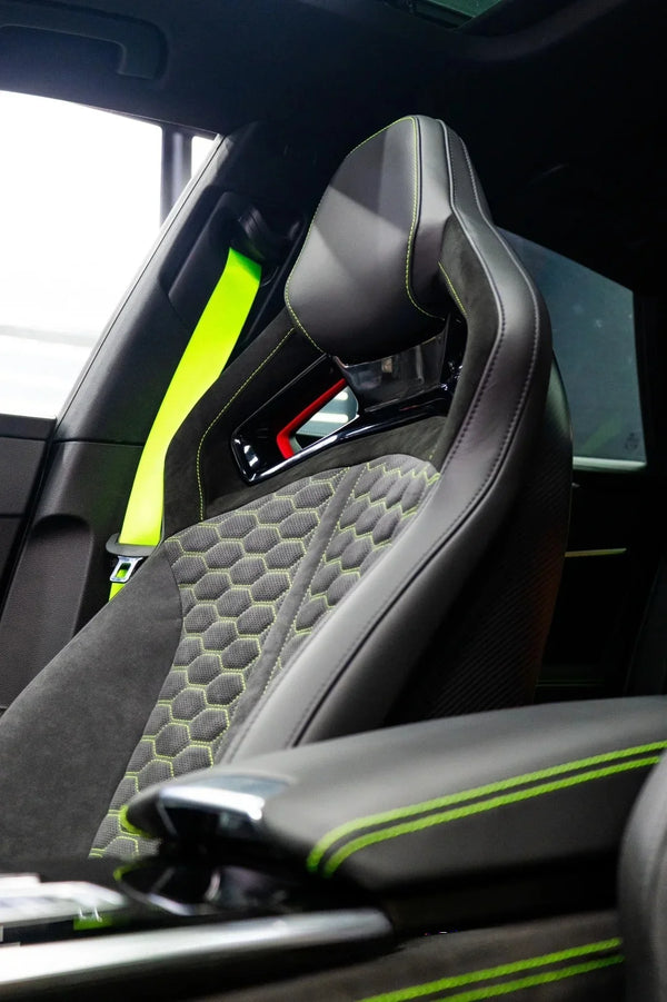 Housses de sièges sport RS personnalisables pour Audi