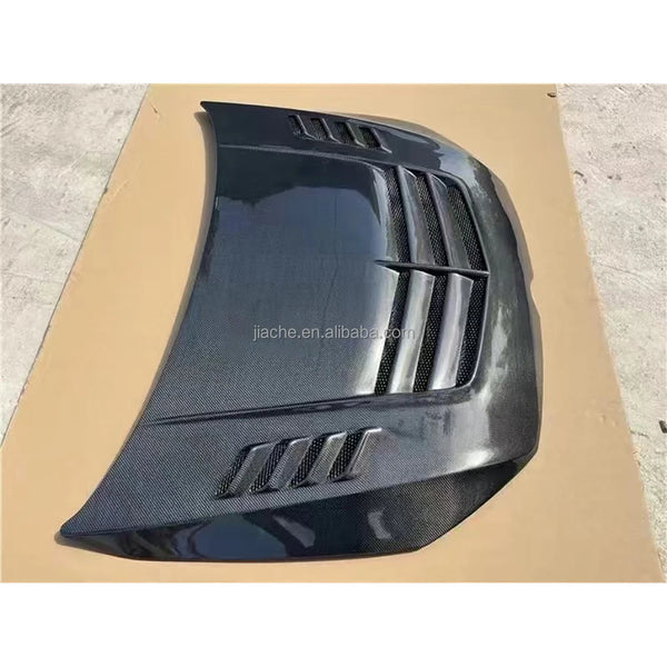 Grille de capot carbone Volkswagen Golf 7/7.5 2014-2021 — vue 2