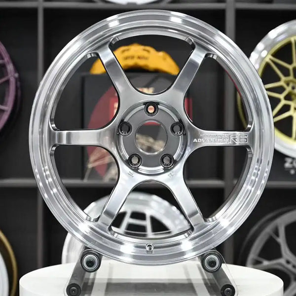 Jantes forgées GT Advan Racing R6 rouge ou bleu, multi-entraxe