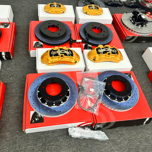 Premium personnalisé pour brembo Caliper 4 6 Pot Caliper Big Brake Kits Tuning Brake Systems pour Toyota Lc200 4775060280 477