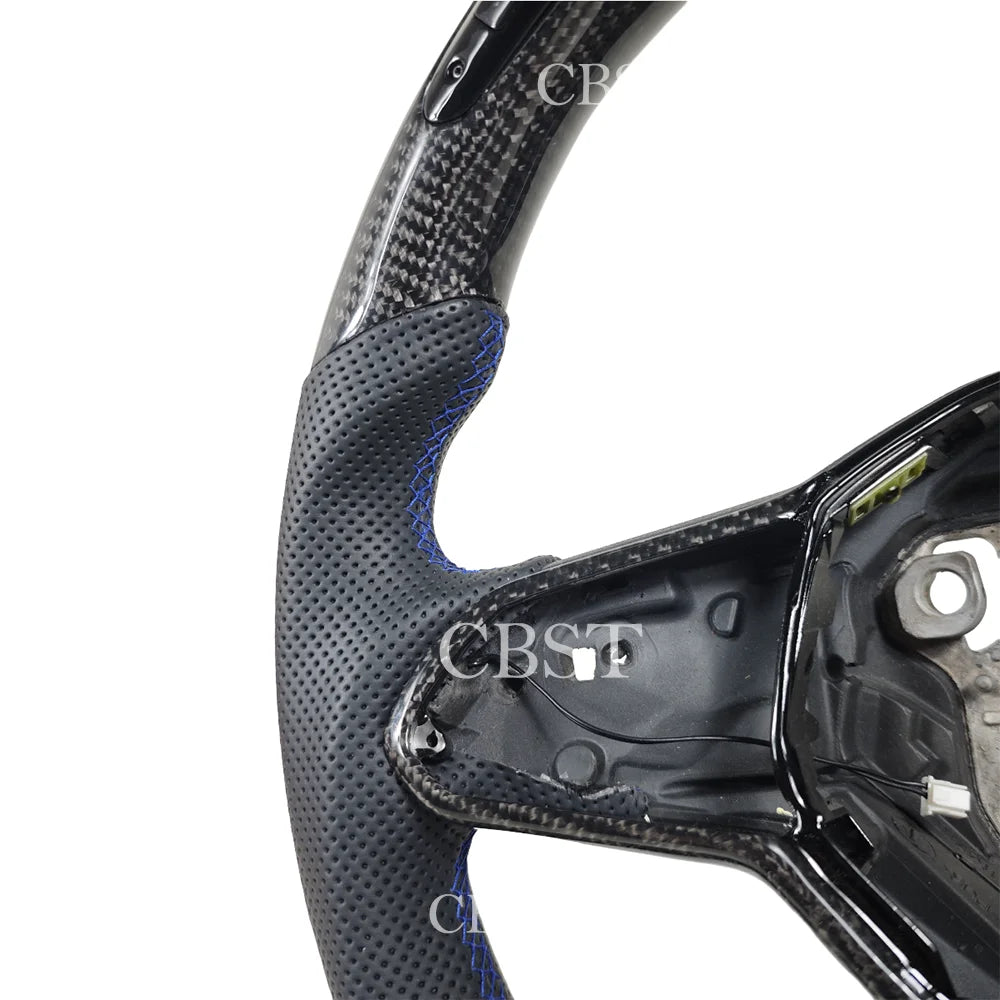 Volant Carbone LED Compte-Tours pour VW Golf MK7/MK7.5/MK8 – Habitacle & sièges | OURANE.COM