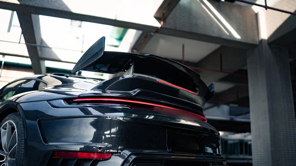 Kit carrosserie complet en carbone sec style TopC pour Porsche 911 type 992