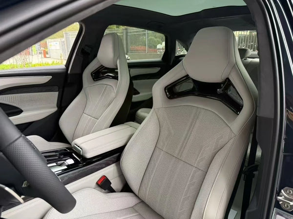 Sièges baquet sport de luxe pour voiture, avec panneau en fibre de carbone personnalisé et revêtement en cuir, version a